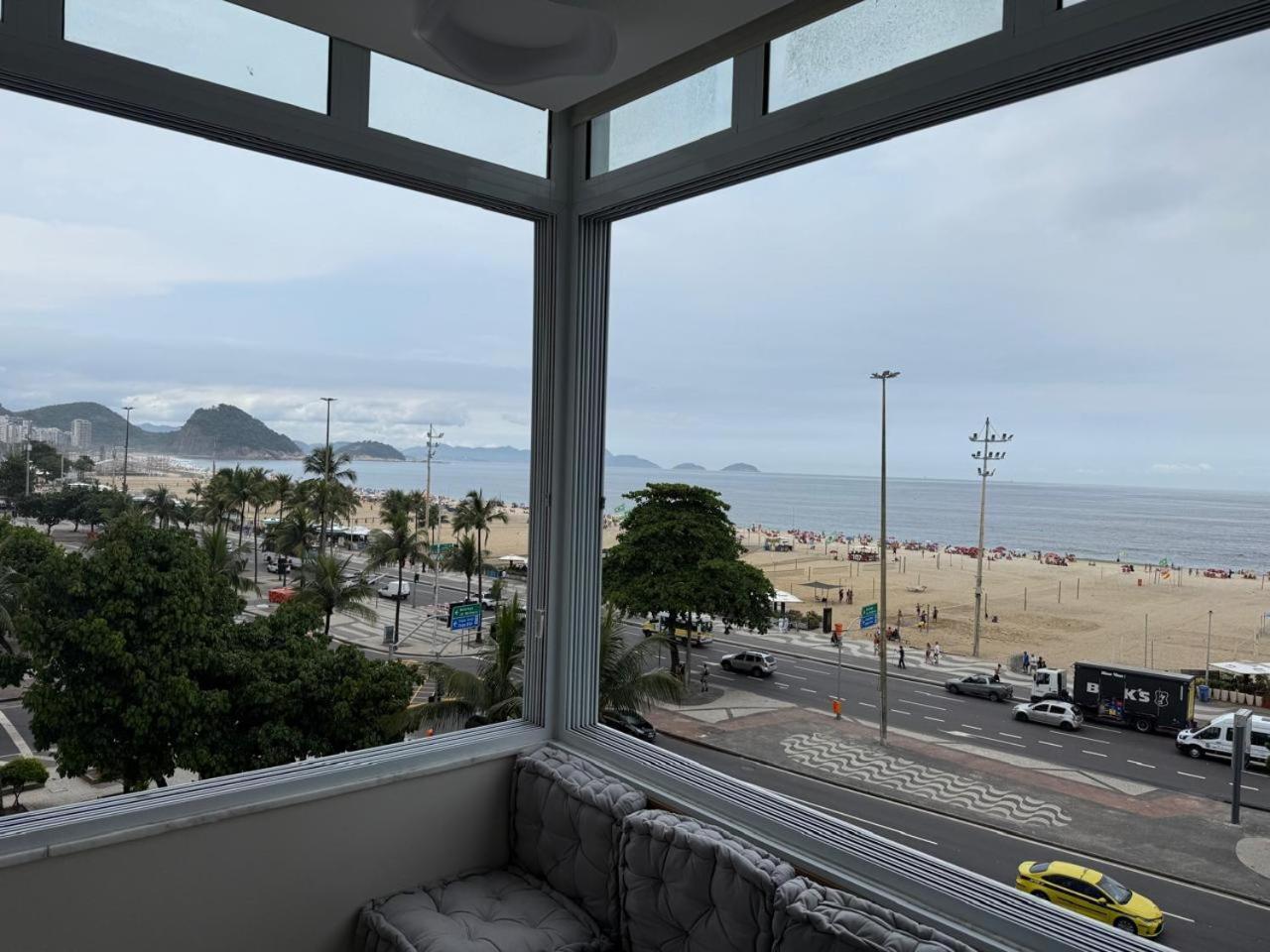 Real 309 - Beachfront On Copacabana With 3 Bedrooms * Rio de Janeiro