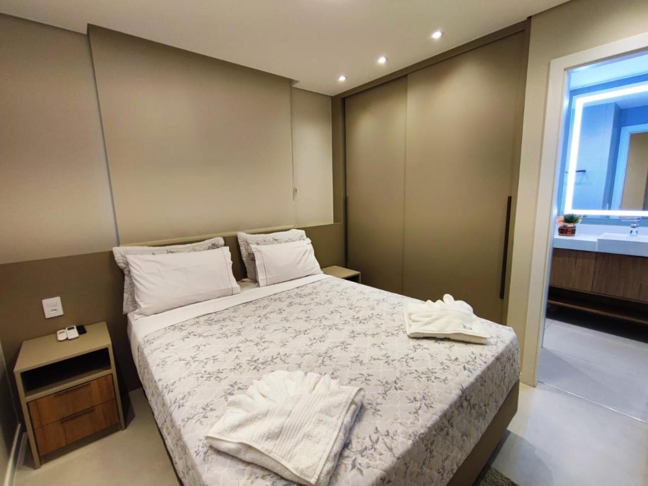 Real 309 - Beachfront On Copacabana With 3 Bedrooms Apartamento Rio de Janeiro